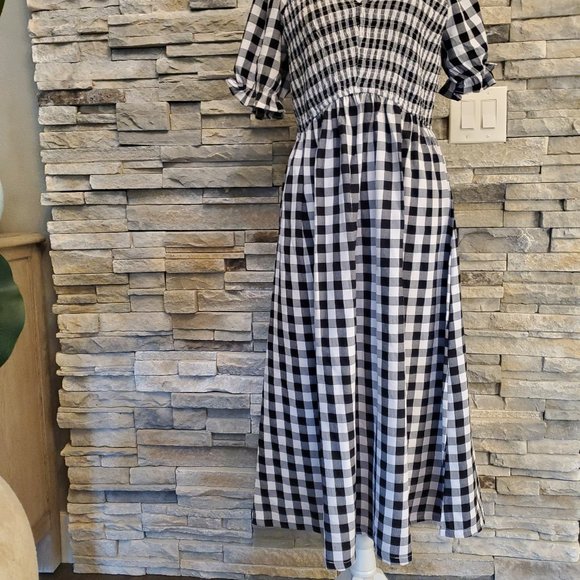 Black Gingham Dress - Picture 3 of 10